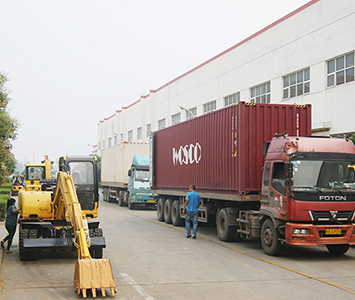 乐虎88国际集团20台挖掘机顺利出口中东地区