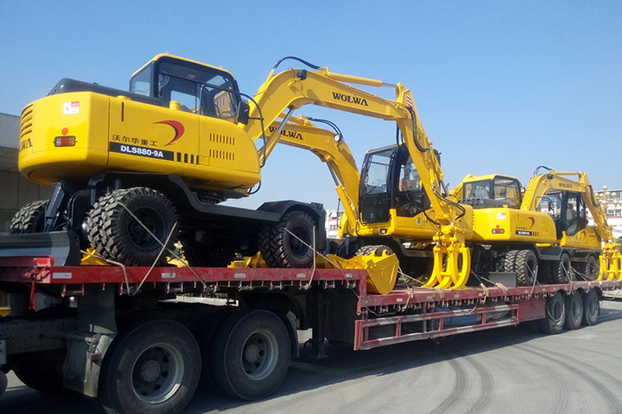 乐虎88国际集团4台DLS系列轮式蔗木装卸机再次出口古巴