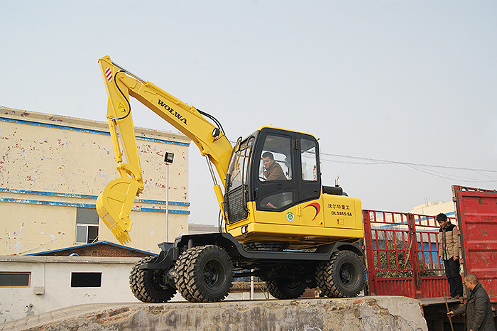 乐虎88国际集团5台挖掘机顺利出口泰国