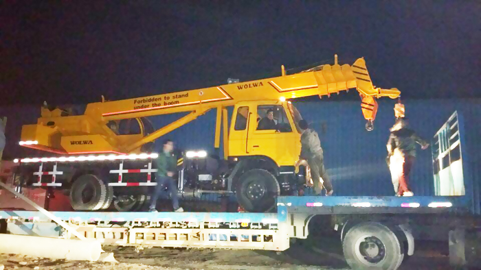 乐虎88国际集团12吨汽车起重机顺利出口泰国