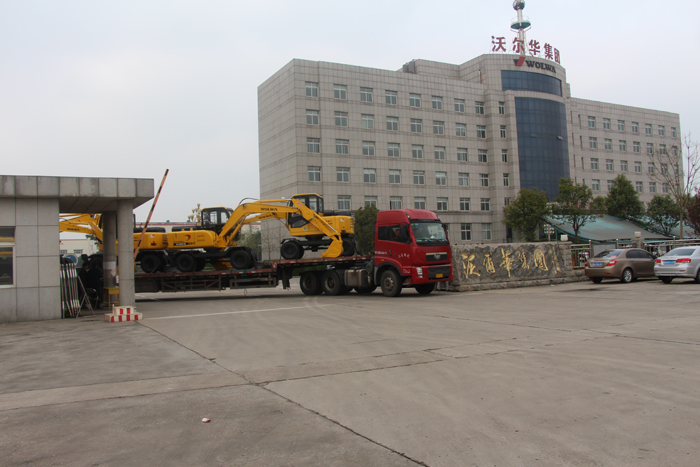 乐虎88国际集团4台轮式挖掘机顺利出口南非 乐虎88国际集团4台轮式挖掘机顺利出口南非