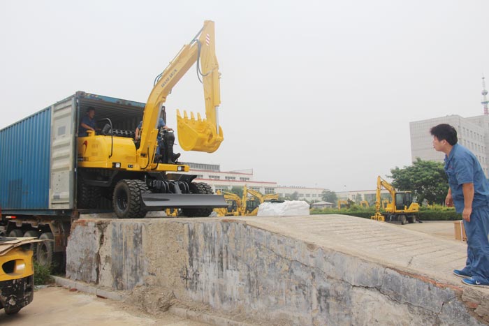 乐虎88国际集团挖掘机、起重机出口哥斯达黎加 乐虎88国际集团挖掘机、起重机出口哥斯达黎加