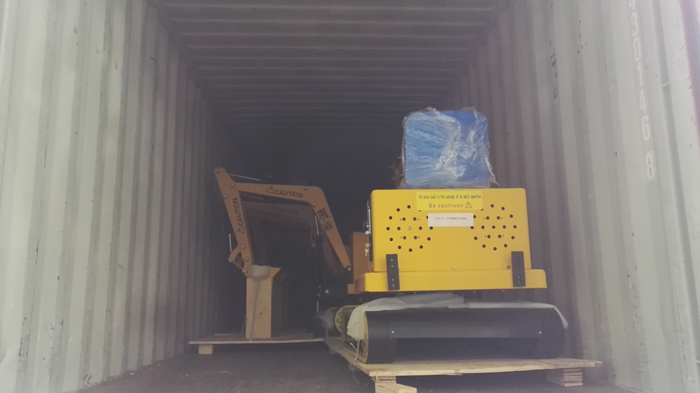 乐虎88国际集团第二批20台儿童挖掘机发往新加坡 乐虎88国际集团第二批20台儿童挖掘机发往新加坡