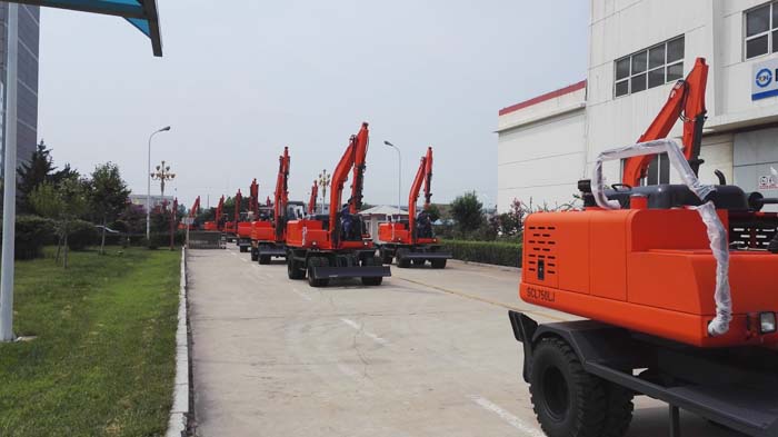 热烈祝贺乐虎88国际集团 60台轮式挖掘机批量出口泰国 热烈祝贺乐虎88国际集团 60台轮式挖掘机批量出口泰国