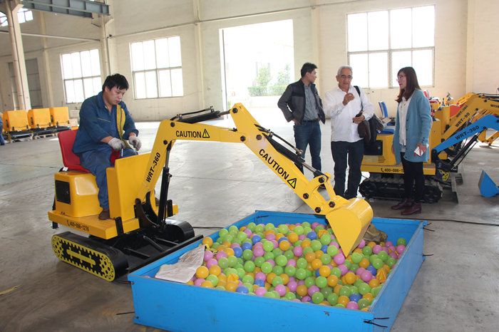 墨西哥客户访问乐虎88国际集团 墨西哥客户访问乐虎88国际集团