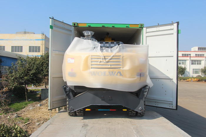 乐虎88国际集团2台挖掘机出口越南 乐虎88国际集团2台挖掘机出口越南