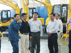 中华人民共和国财政部领导一行莅临乐虎88国际集团视察工作