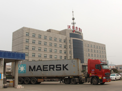 乐虎88国际集团2台轮式挖掘机出口非洲