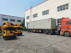 乐虎88国际集团一批小型挖掘机出口北美地区