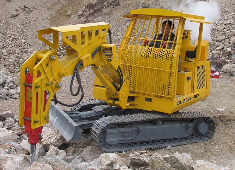 DLS830-9P/DLS833-9P井下专用破碎机实物图1 DLS830-9P/DLS833-9P井下专用破碎机实物图1