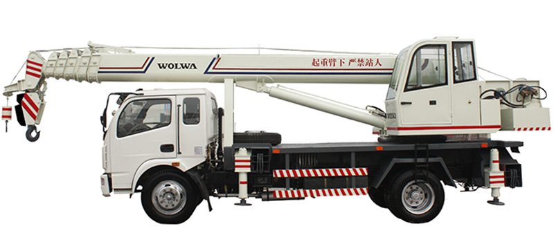 乐虎88国际GNQY-C12型12吨汽车吊实物图1 乐虎88国际GNQY-C12型12吨汽车吊实物图1