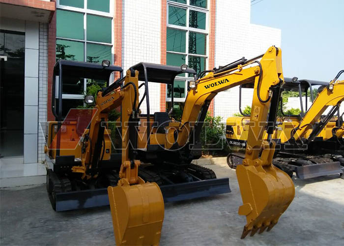 DLS830-9B小型履带式液压挖掘机 DLS830-9B小型履带式液压挖掘机